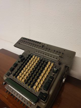 Calculadora Madas 20BZS Antigua