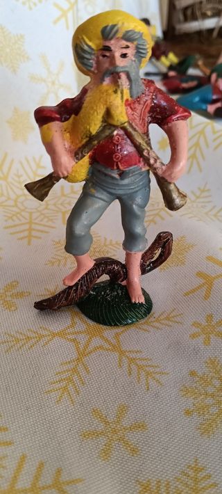 Statuina presepe suonatore