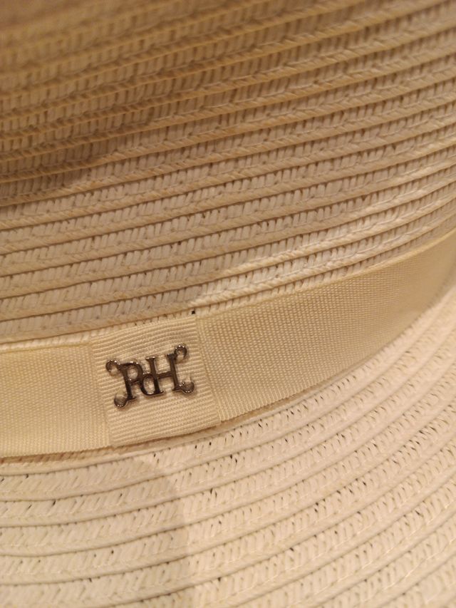 Sombrero Pedro del Hierro beige y blanco