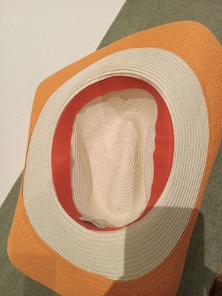 Sombrero Pedro del Hierro beige y blanco