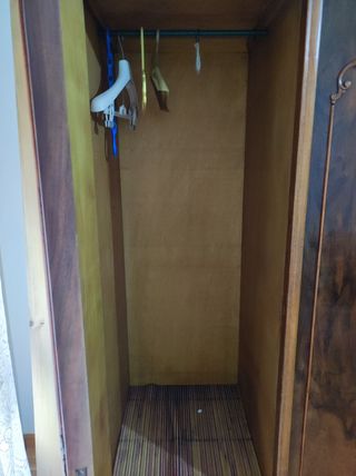 Armario 3 puertas madera tallada