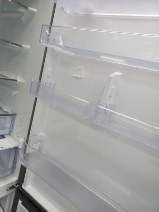 Nevera marca Samsung 205.m nueva con tara 