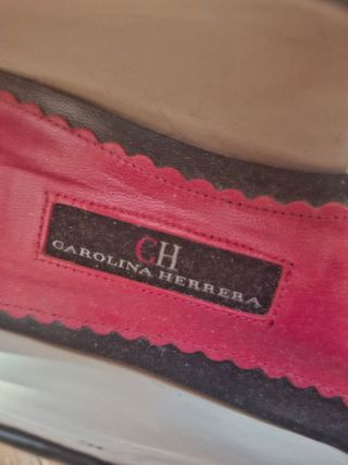 Zapatos Carolina Herrera negros y rosas