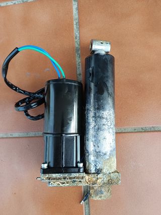 Power trim Mercury 