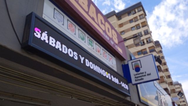 Se vende Estanco y loterías y apuestas del Estado 