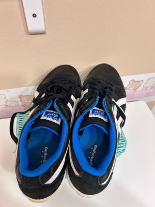 Zapatillas Asics negras nº 46