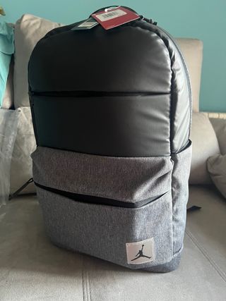 Mochila Nike Air Jordan - Gris y Negra nueva 