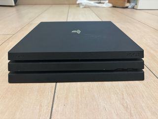 PS4 Pro (PlayStation 4 Pro) 1TB