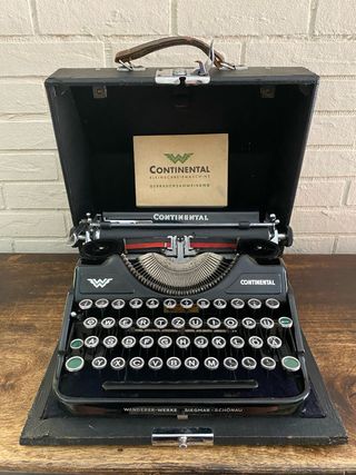 Macchina dascrivere Continental 1930 con custodia 