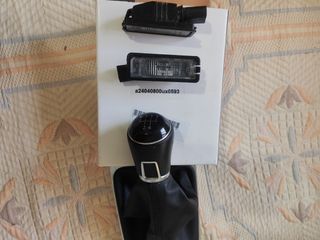 Pomo cambio Golf VII y porta bombillas originales