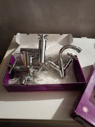 Grifería Bañohogar - Diseño Moderno