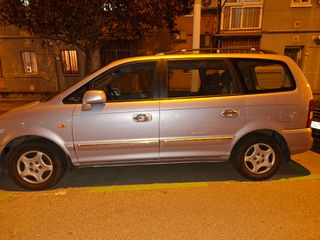 Hyundai Trajet 2002