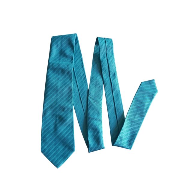 Corbata Lagerfeld nueva sin etiqueta