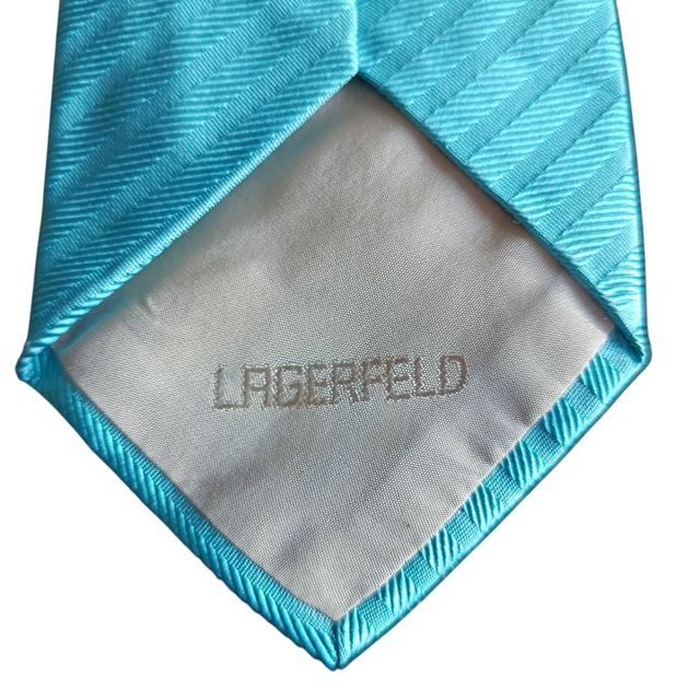 Corbata Lagerfeld nueva sin etiqueta