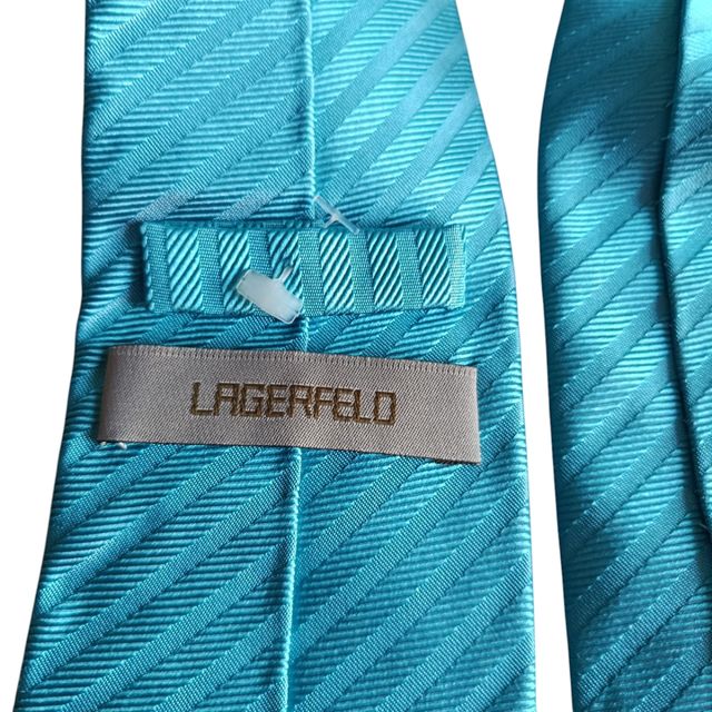 Corbata Lagerfeld nueva sin etiqueta