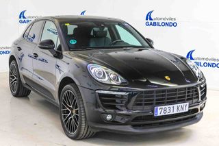 Porsche Macan -