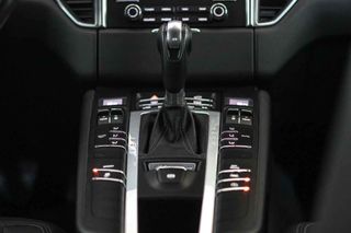 Porsche Macan -