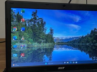 Portátil Acer TravelMate i3 - Windows 11 Office