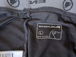 Pantalón Endura MTB con badana desmontable