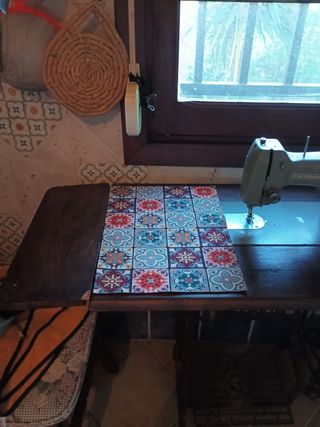 Máquina coser antigua Wertheim profesional