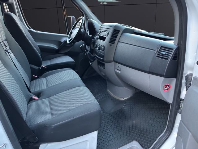 Mercedes-Benz Sprinter 2012