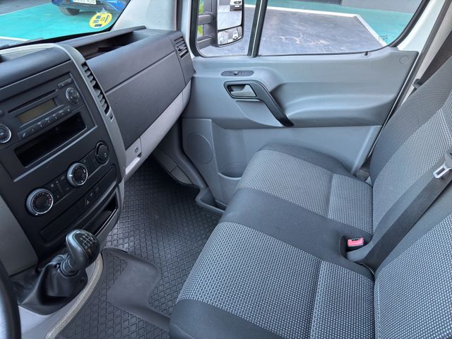 Mercedes-Benz Sprinter 2012