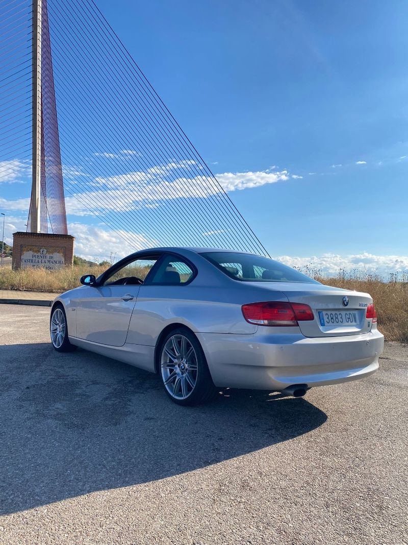 BMW Serie 3 2009 - foto 1