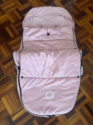 Saco Bugaboo de invierno. Color rosa. 