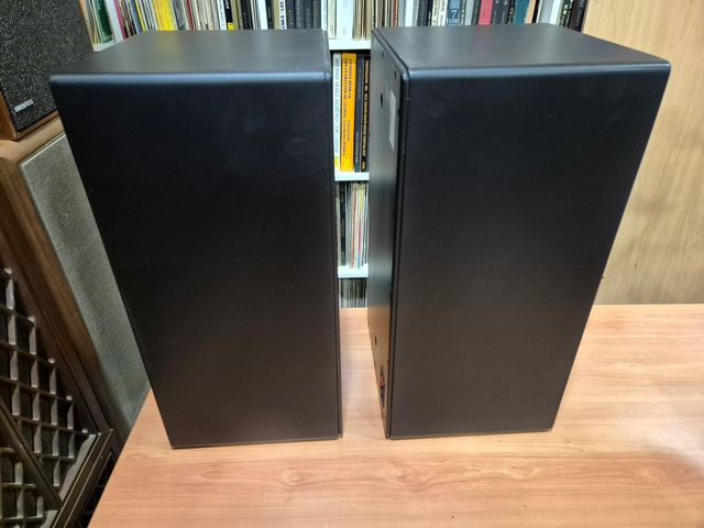 Altavoces Canton LE 600 - Gris Oscuro