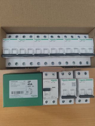 Lotes diferencial automáticos Schneider y 2 peine