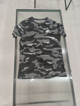 Camiseta Nike camuflaje gris - talla L, 12-13 Yrs
