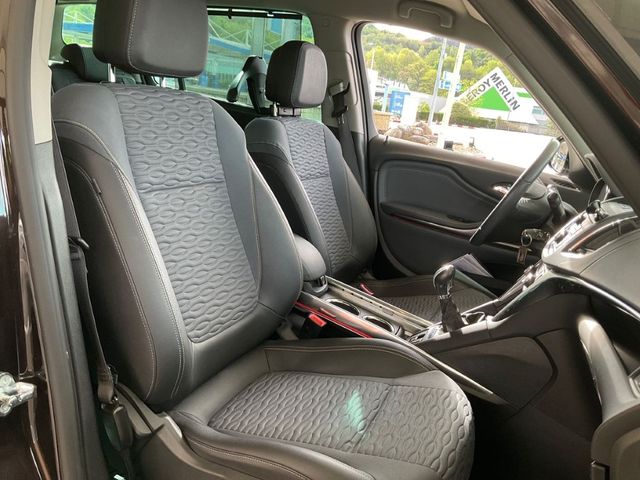 Opel Zafira Tourer 2015