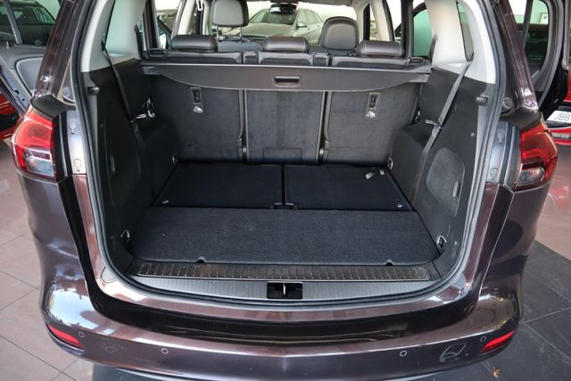 Opel Zafira Tourer 2015