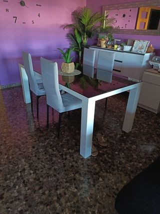 Mesa comedor moderna blanco-negro