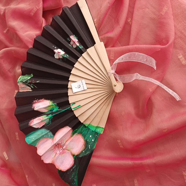 Abanico pintado a mano rojo