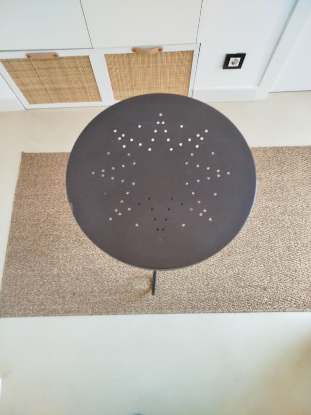 Mesa auxiliar Noresund Ikea - Negra