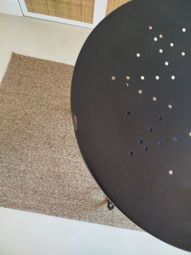 Mesa auxiliar Noresund Ikea - Negra