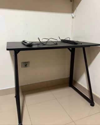Mesa  gaming negra