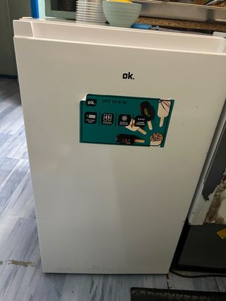 Congelador OK. OFZ 151 E W - 3 cajones
