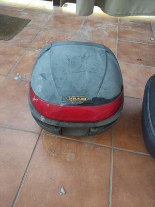 Baúl SHAD moto usado