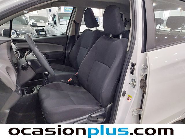 Toyota Yaris 70 Active 51 kW (69 CV)