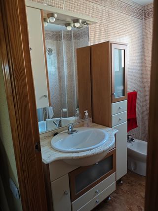 Muebles lavabo baño - beige y marrón