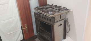 Cocina gas-eléctrica con horno