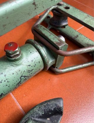 Herramienta Curvadora tubos marca VAS Mod-9 + baúl