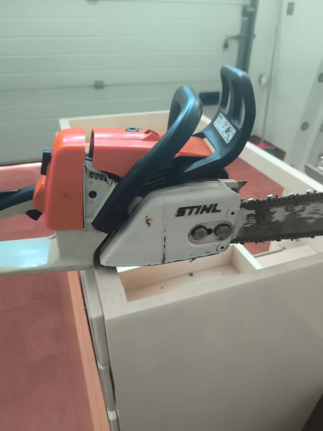 Motosierra STIHL MS180