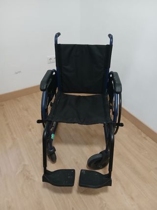 Silla de ruedas plegable