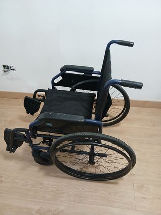 Silla de ruedas plegable