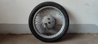 Ruedas moto Ossa clásica