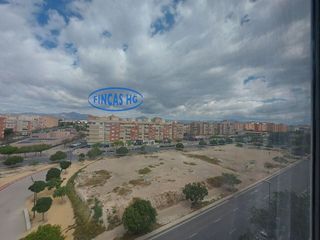 Piso en venta en Los Ángeles en Alicante