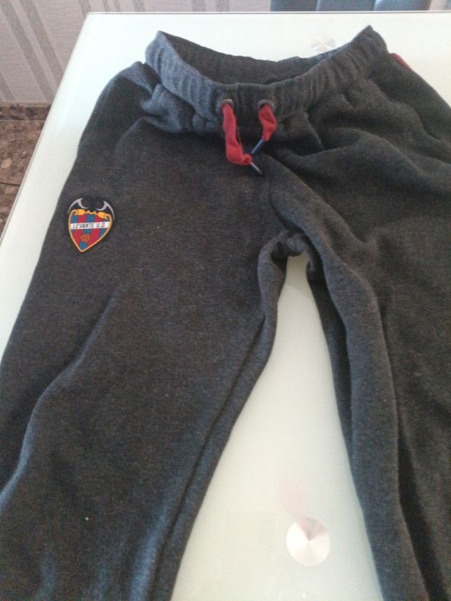 Chándal Levante UD Gris Talla hasta 1 58 de altura
